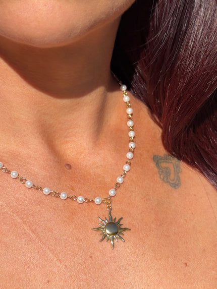 Collier soleil nacré