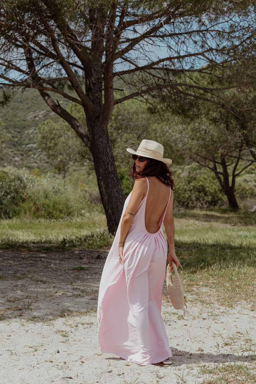 Robe dos nu