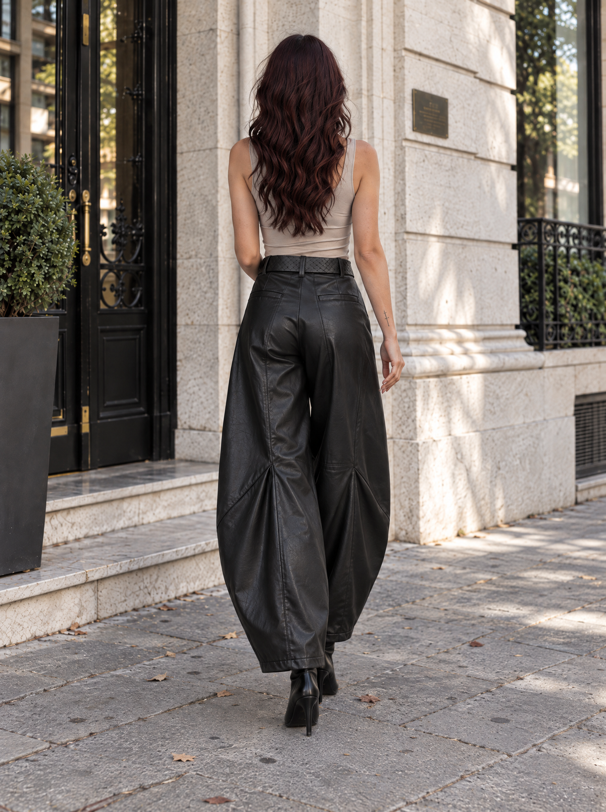Pantalon Coupe Ballon En Similicuir Ceinturé Avec Poches